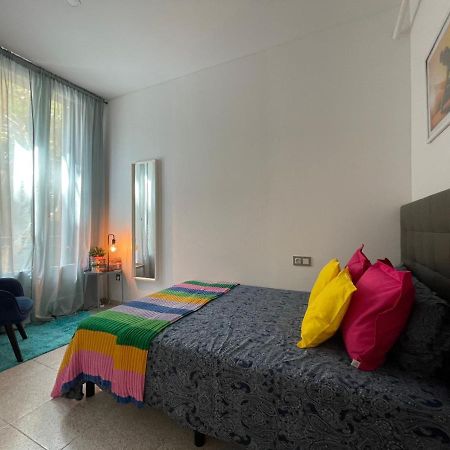 Plaza Universidad Rooms บาร์เซโลนา ภายนอก รูปภาพ