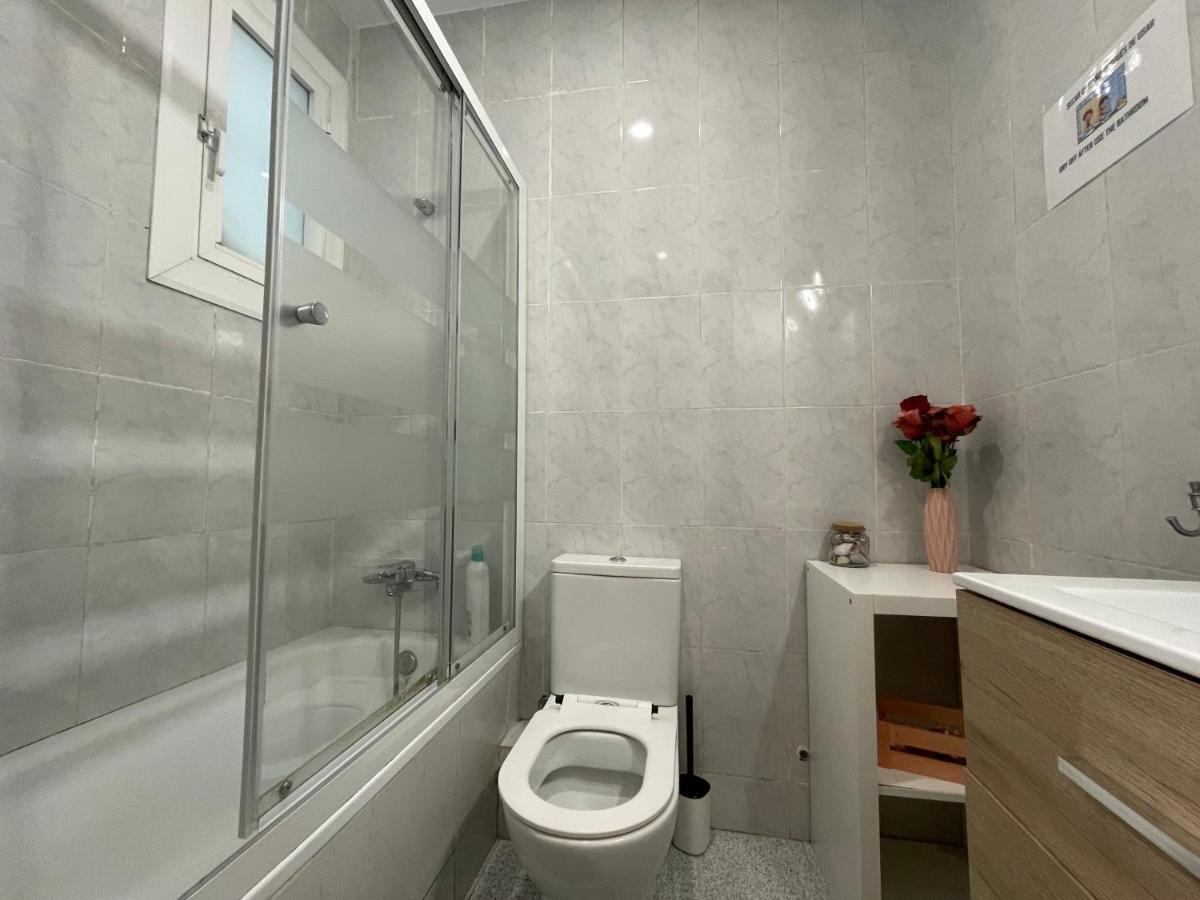 Plaza Universidad Rooms บาร์เซโลนา ภายนอก รูปภาพ