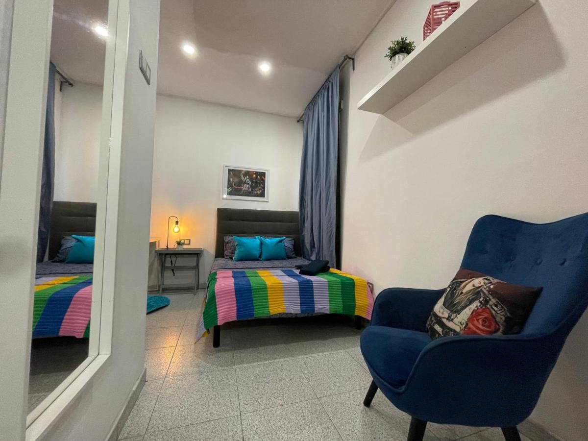 Plaza Universidad Rooms บาร์เซโลนา ภายนอก รูปภาพ