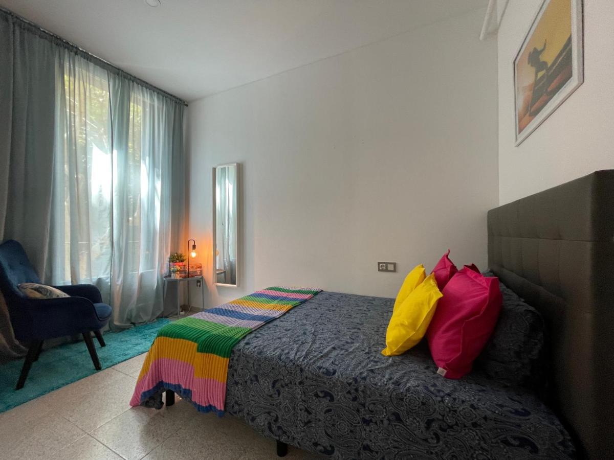 Plaza Universidad Rooms บาร์เซโลนา ภายนอก รูปภาพ