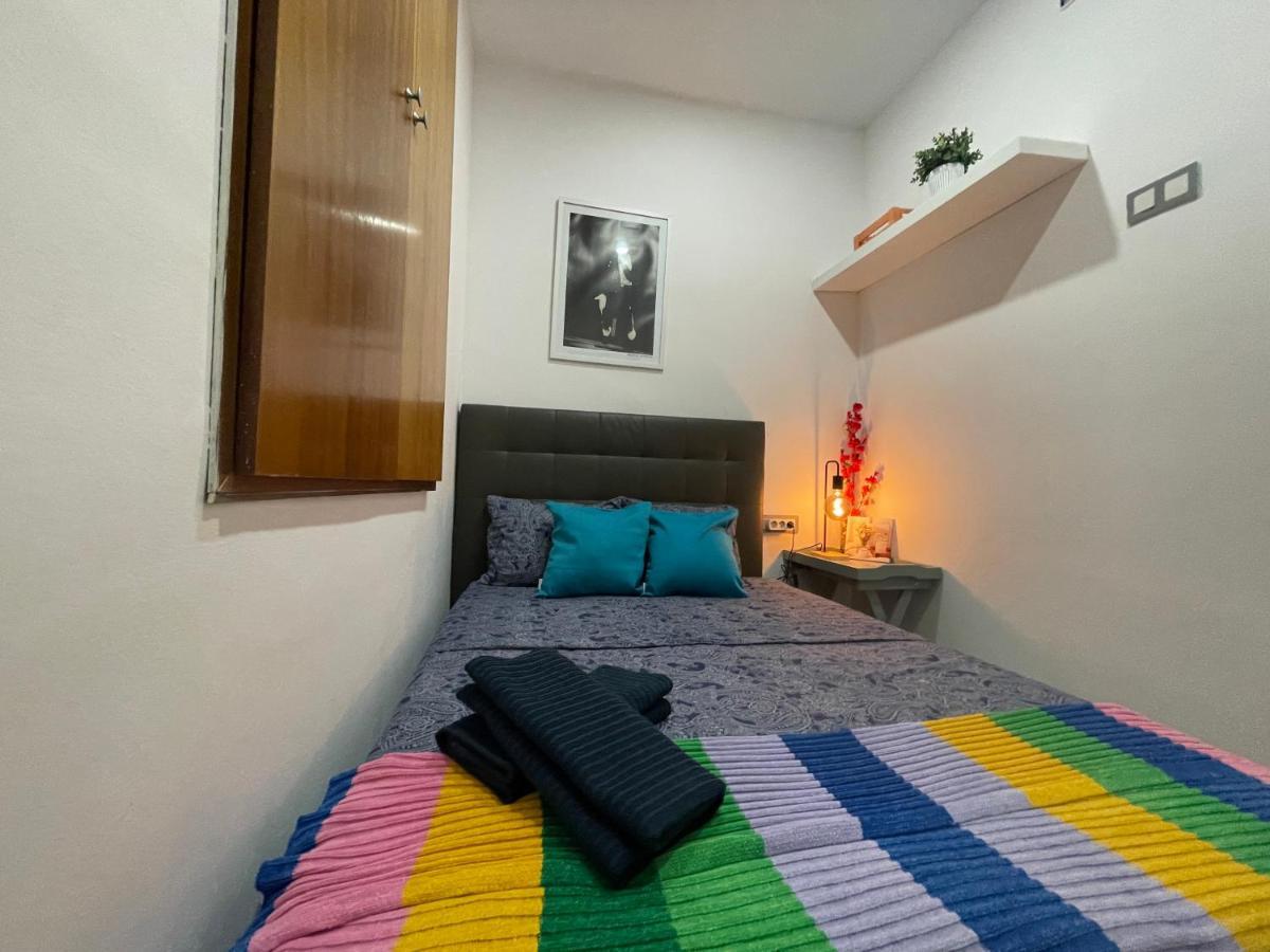 Plaza Universidad Rooms บาร์เซโลนา ภายนอก รูปภาพ