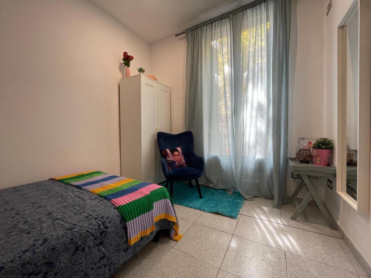 Plaza Universidad Rooms บาร์เซโลนา ภายนอก รูปภาพ