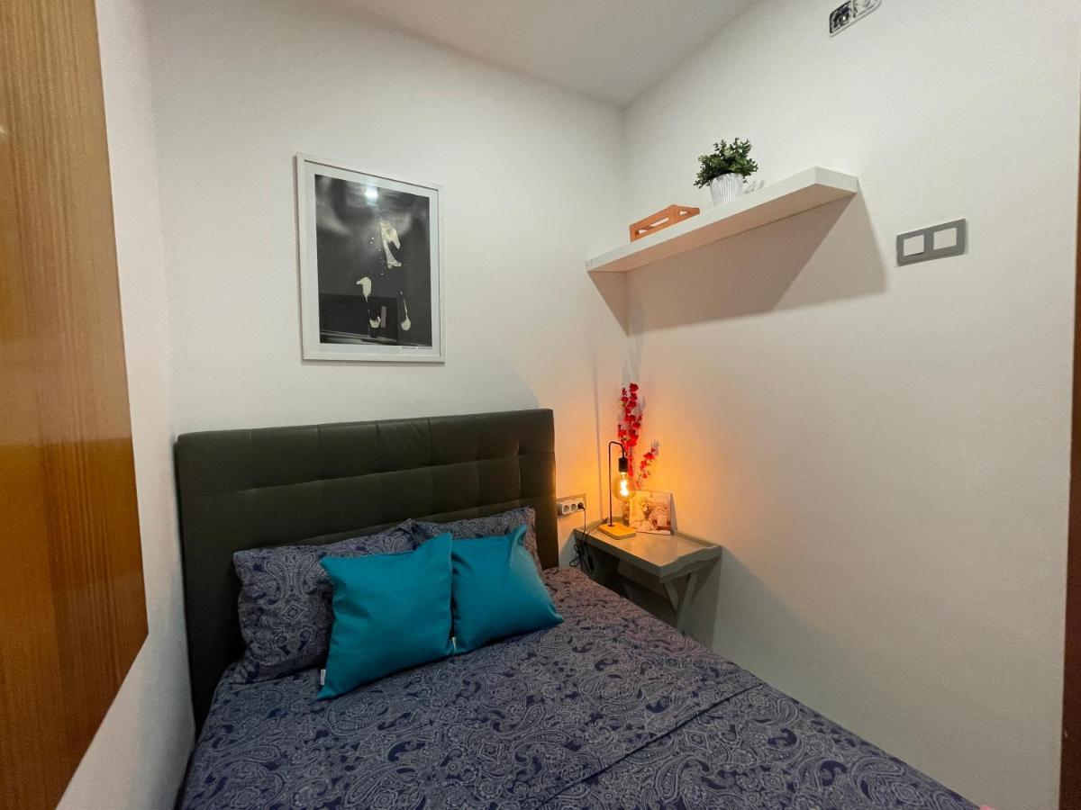 Plaza Universidad Rooms บาร์เซโลนา ภายนอก รูปภาพ